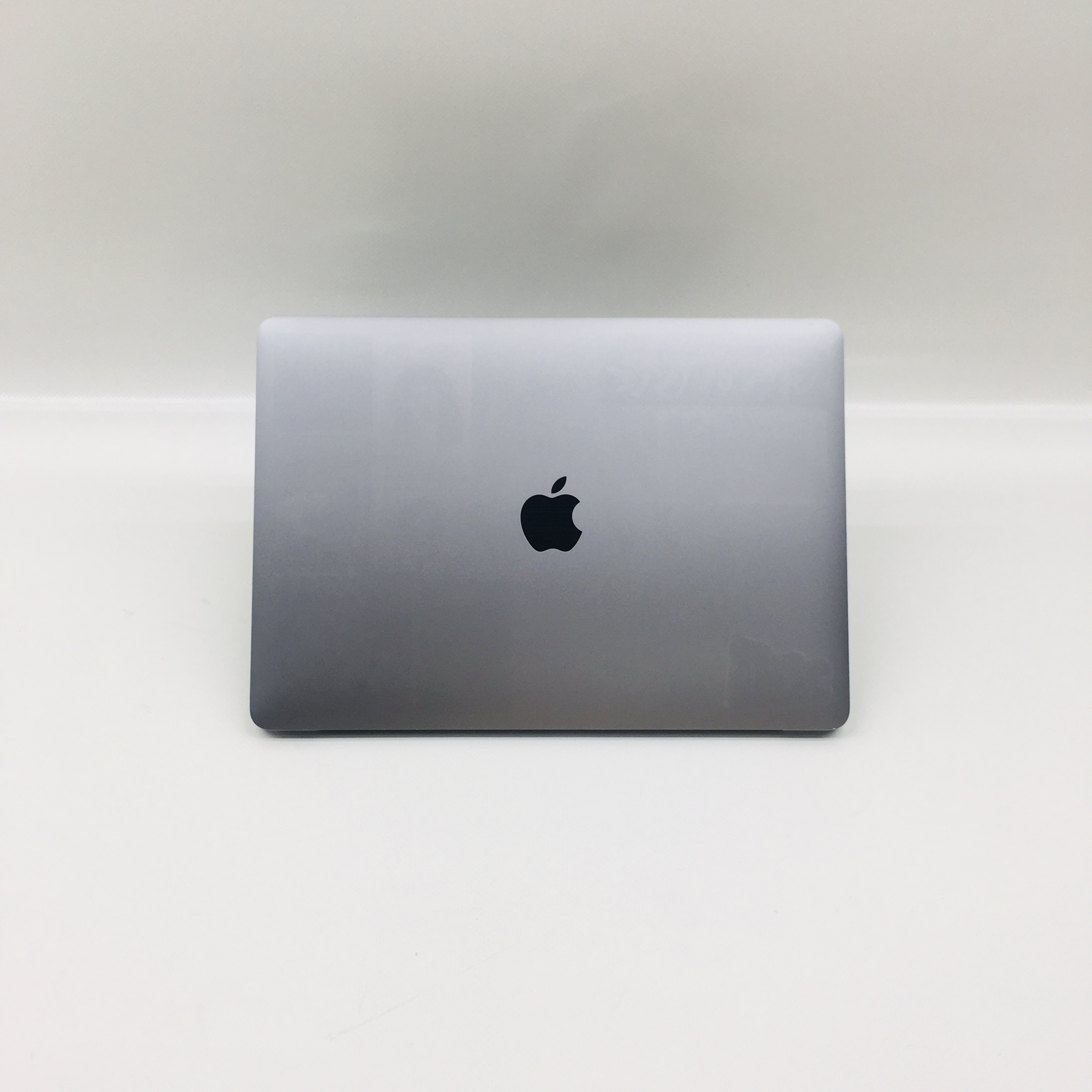 MacBook Pro 13" 2TBT Mid 2017 (Intel Core i5 2.3 GHz 8 GB RAM 256 GB SSD), Space Gray, Intel Core i5 2.3 GHz, 8 GB RAM, 256 GB SSD, image 3